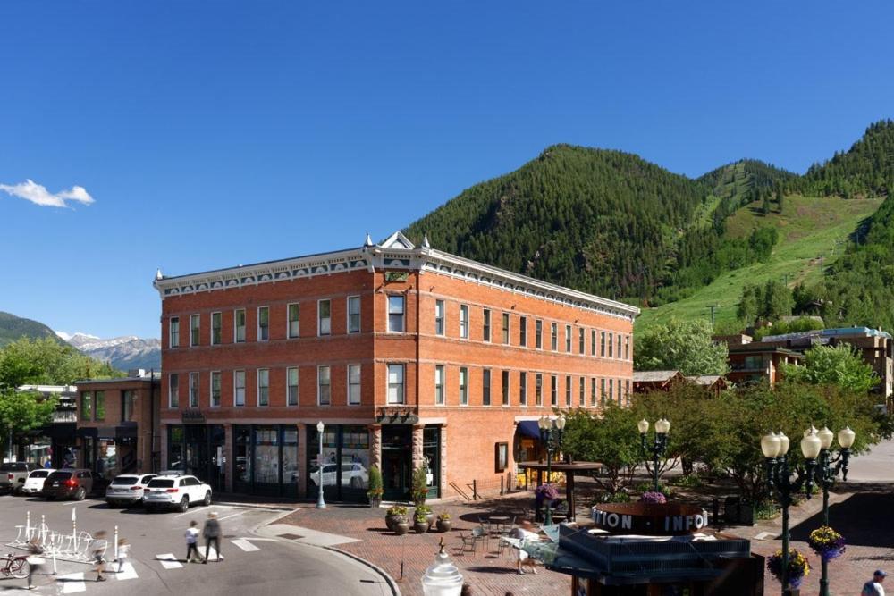 Independence Square Unit 313, Downtown Hotel Room In Aspen With Rooftop Hot Tub Zewnętrze zdjęcie